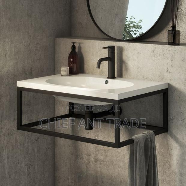 Wash Hand Basin With Mirror 5037-1 · Photo 4