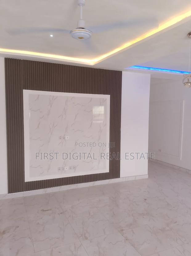 3bdrm House in First Digital Real, Awutu Senya East Municipal for sale · Photo 4
