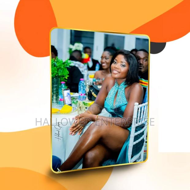 Modern Crystal Clear Picture Frame · Photo 2
