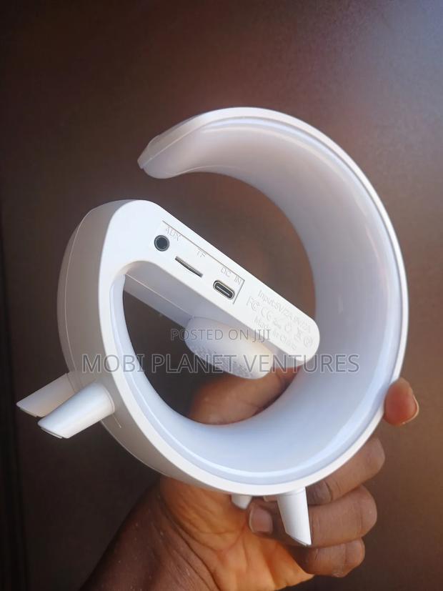 RGB Light Wireless Charging Speaker photo 3