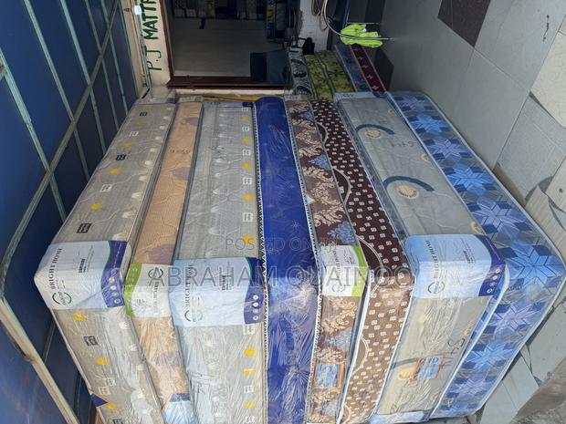 Double Mattress for Sale · Photo 2