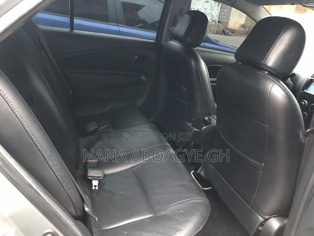 Toyota Belta 2011 Gray