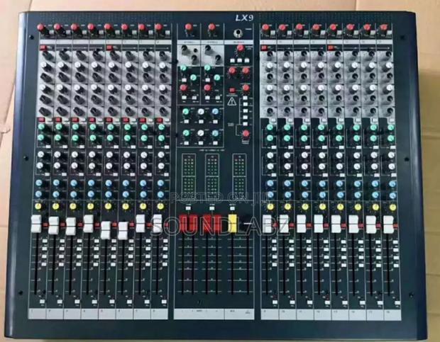 Soundcraft Lx9 16channel Professional Live Audio Mixer · Photo 2