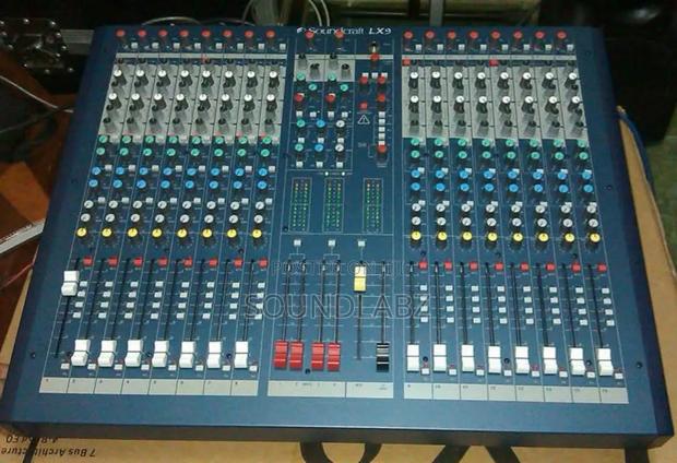 Soundcraft Lx9 16channel Professional Live Audio Mixer · Photo 3