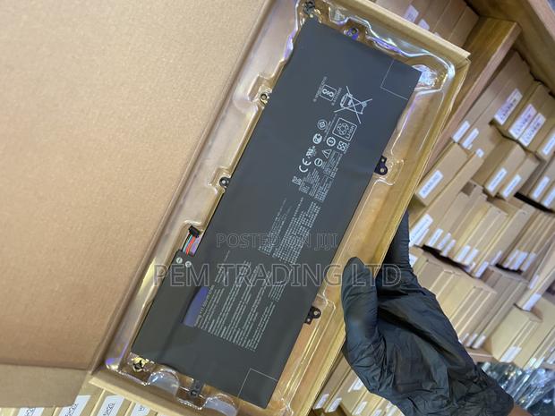 C31n1714 Laptop Battery for Asus Zenbook Flip 14 Ux461ua 1a · Photo 4