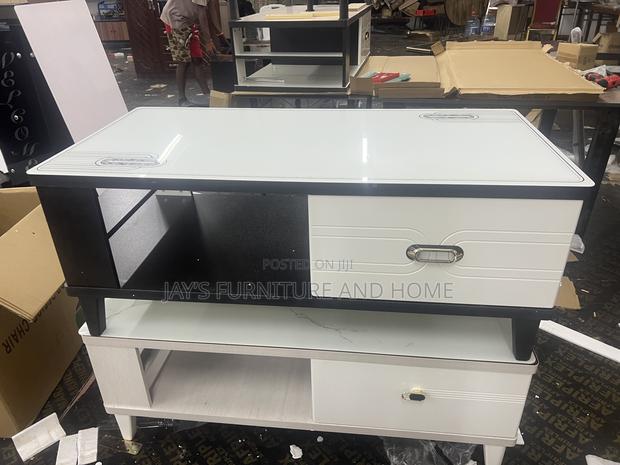 Center Table D22