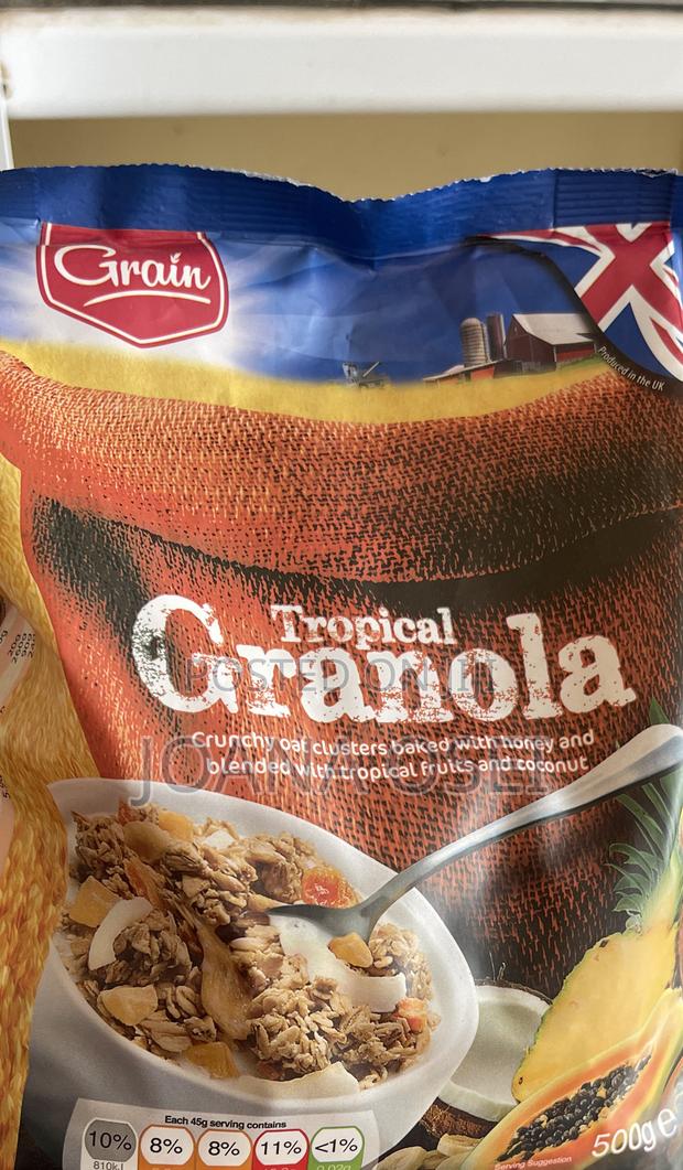 Tropical Granola · Photo 4