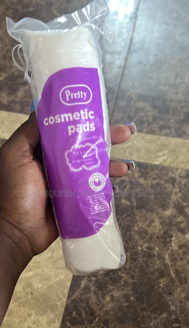 Pretty Cosmetic Pads · Photo 1