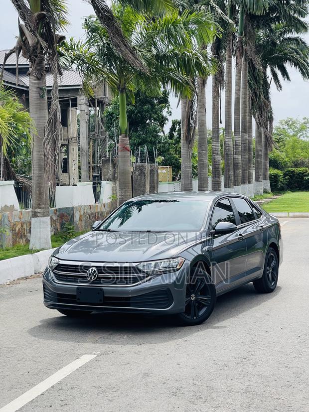 Volkswagen Jetta 2024 Gray