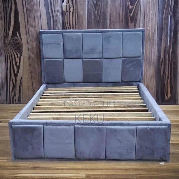 Jj Online Vibes Bed Frame · Photo 2