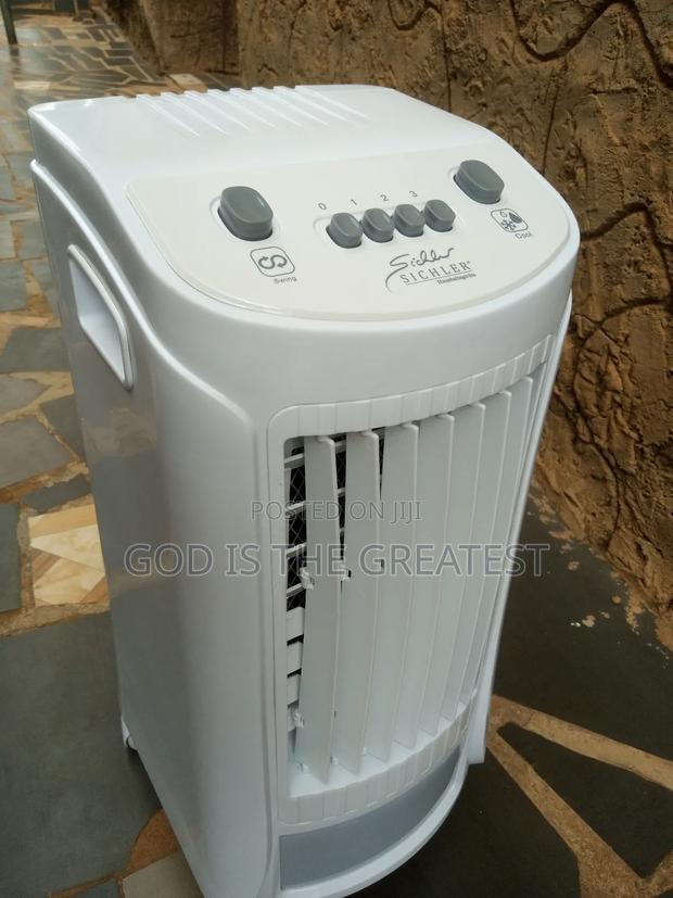 Blow Chill Air With Portable Air Cooler photo 2