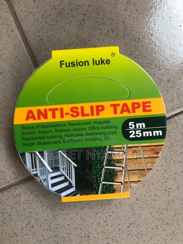 Antislip Tape (5 Meters * 25 Millimeters) · Photo 3