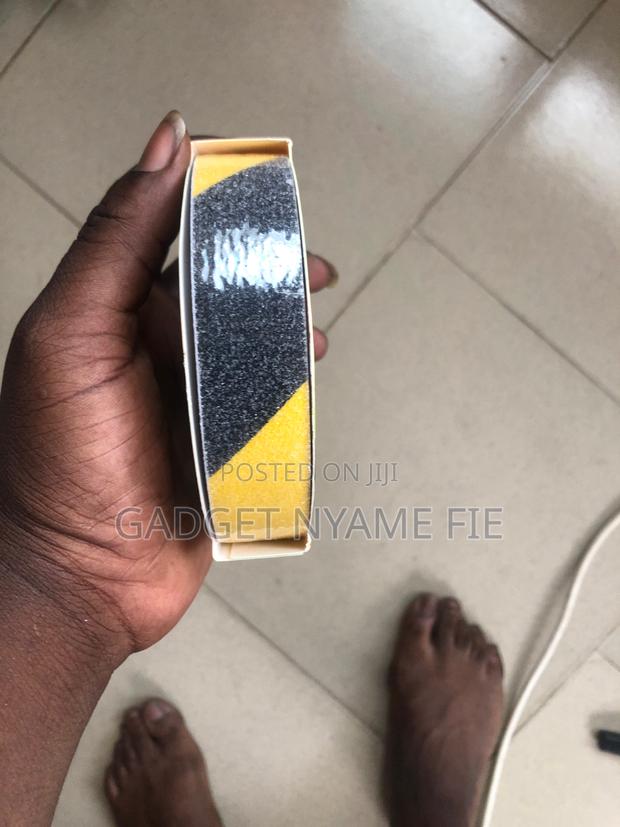 Antislip Tape (5 Meters * 25 Millimeters) · Photo 4