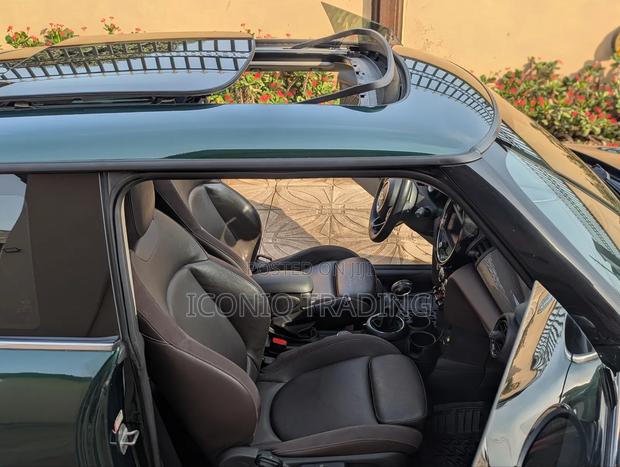 Mini Cooper 2016 Green photo 8