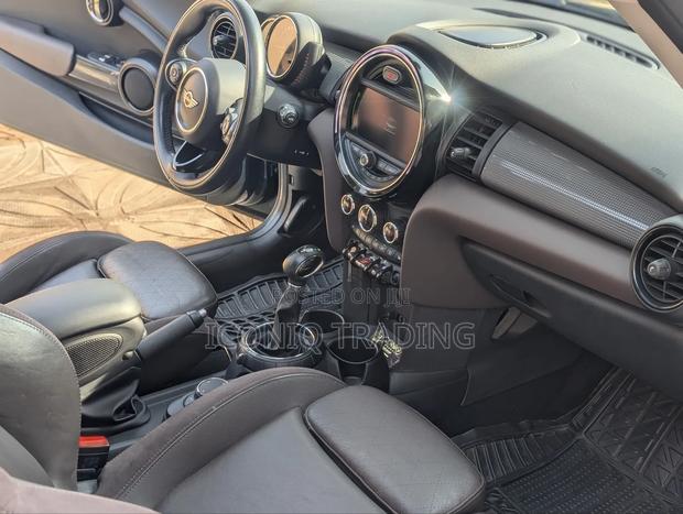 Mini Cooper 2016 Green photo 10