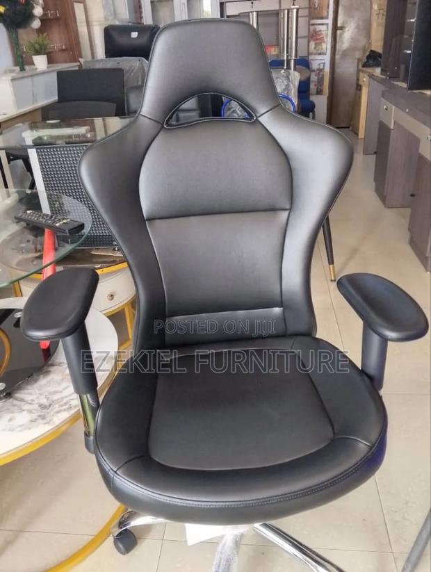 Executive Office Chair · Photo 2