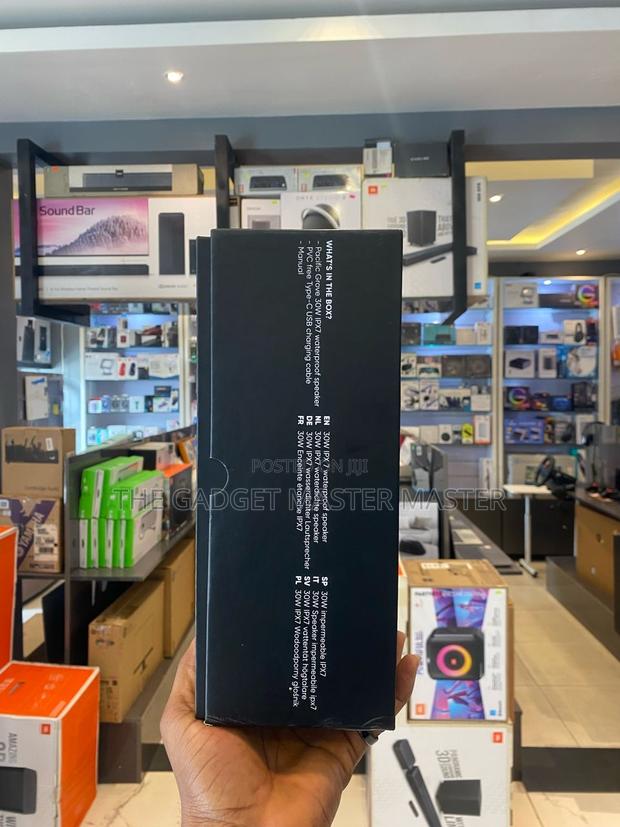 Urban Vitamin Pacific Grove RCS Rplastic 30w Speaker Ipx7 · Photo 4
