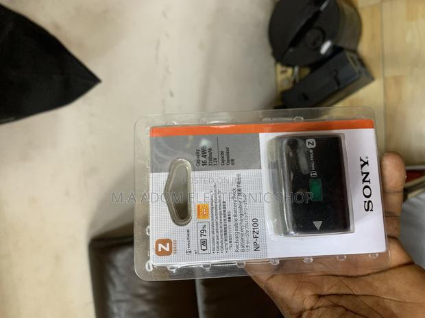 Fz1000 Battery Pack for Sony Camera · Photo 2