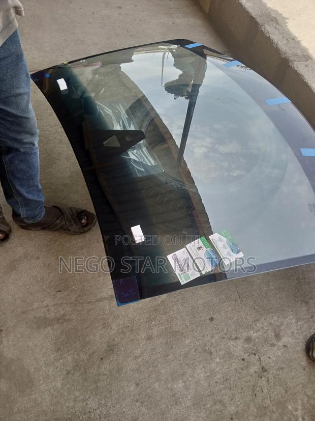 Peugeot 3008 2018 Front Windscreen Camera And Sensor photo 2