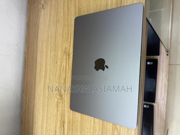 Laptop Apple MacBook Air 2022 M2 8GB Intel Core I5 SSD 256GB photo 4