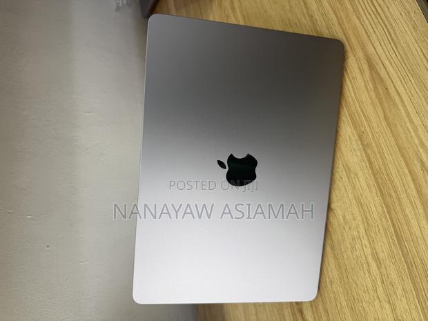 Laptop Apple MacBook Air 2022 M2 8GB Intel Core I5 SSD 256GB photo 2