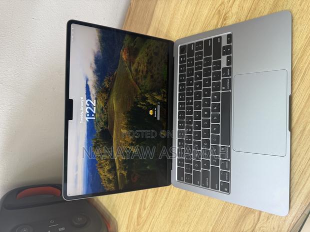 Laptop Apple MacBook Air 2022 M2 8GB Intel Core I5 SSD 256GB photo 3