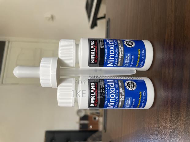 Kirkland Minoxidil 5% Hair Regrowth Treatment Bottle photo 2