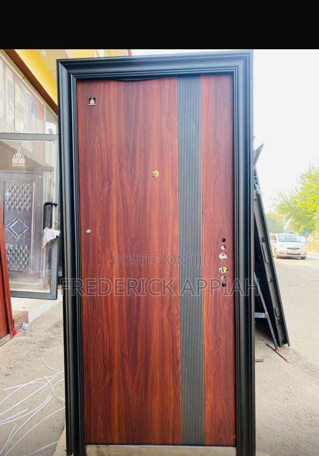 Smooth Door