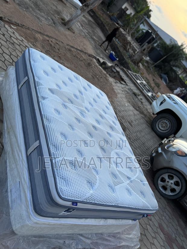 Good Mattress 12”/60/80 Inches photo 2