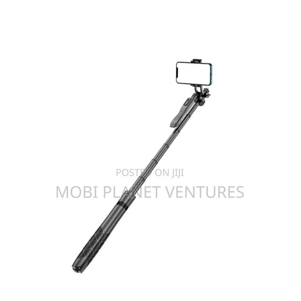 Bluetooth Selfie Stick Tripod photo 5