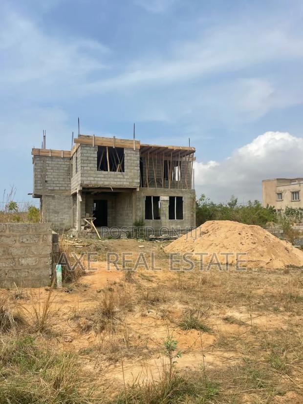 Half Plot and Documents at Prampram Beach Lane · Photo 4