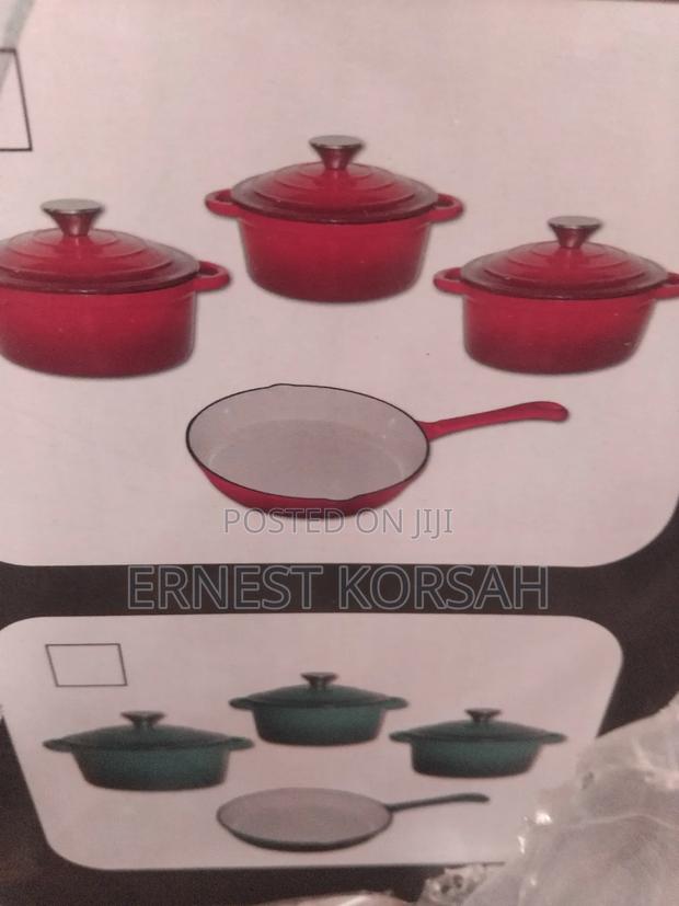 7pcs Cast Iron Cookware · Photo 2