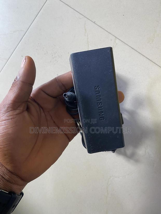 Samsung Laptop Charger/Adapter Uk Used 19v 3.16a 65w photo 12