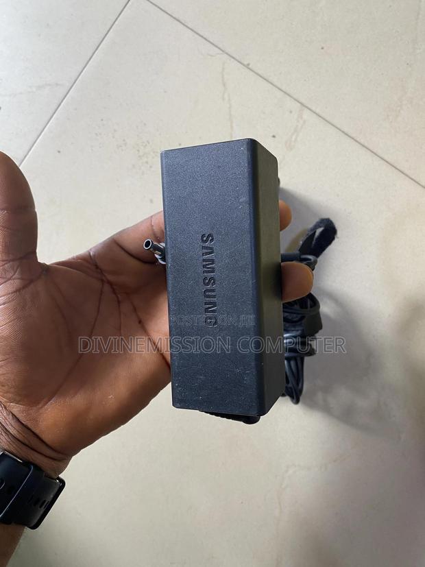 Samsung Laptop Charger/Adapter Uk Used 19v 3.16a 65w photo 10