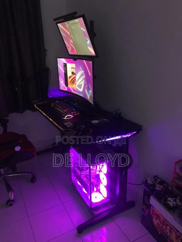 RGB Jethro Game Table photo 4