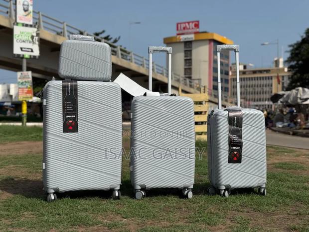 Unicross 4set Extra Quality Trolling Luggages in Ash Color · Photo 2