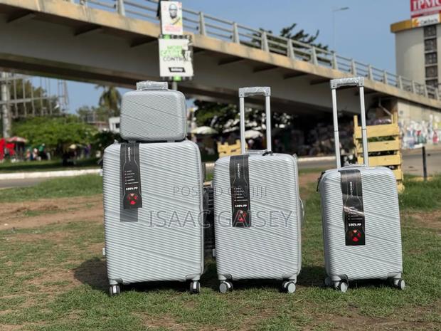 Unicross 4set Extra Quality Trolling Luggages in Ash Color · Photo 3