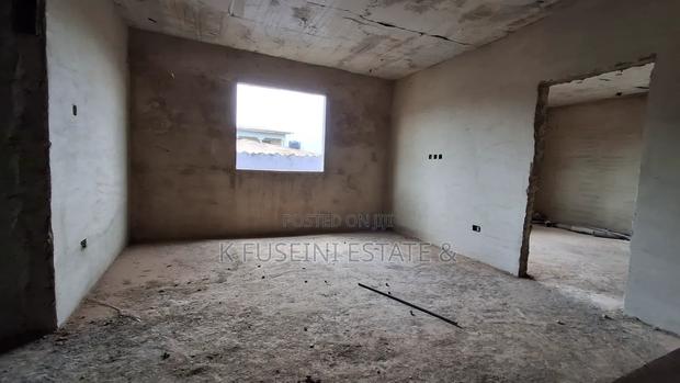 12bdrm House in K Fuseini Estate, Kumasi Metropolitan for sale photo 9