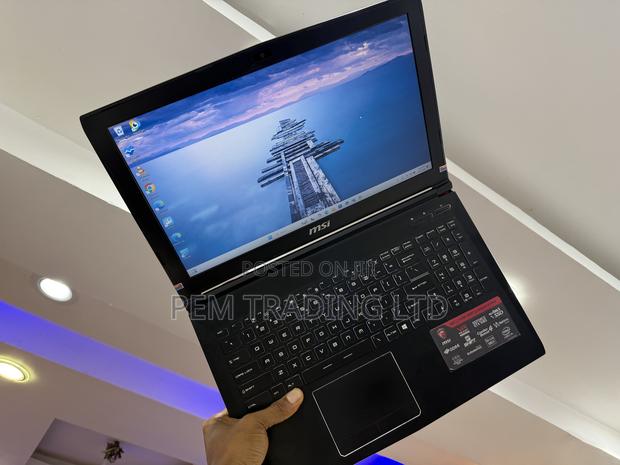 Laptop MSI 16GB Intel Core I7 SSD 512GB · Photo 4