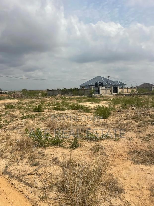 Well Plotted and Documented Plots at Afienya - Shai Hills · Photo 3