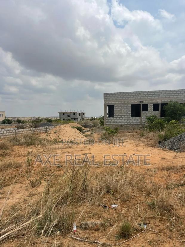 Standard Half Plot // Free Documents at Prampram Beach Road · Photo 3