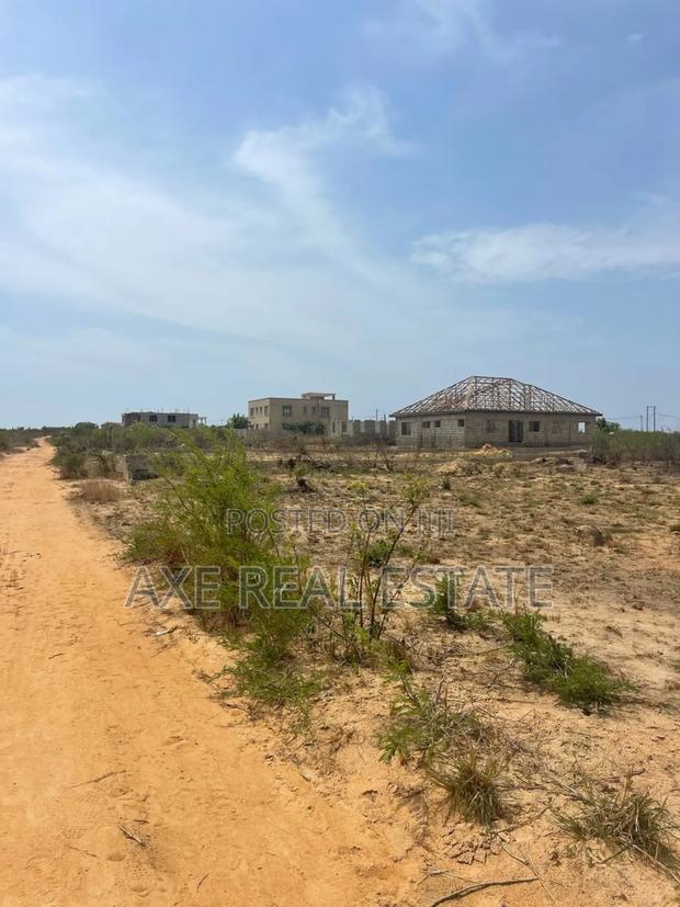 Neat Developed Full Plot / Registered at Prampram Beach Road · Photo 3