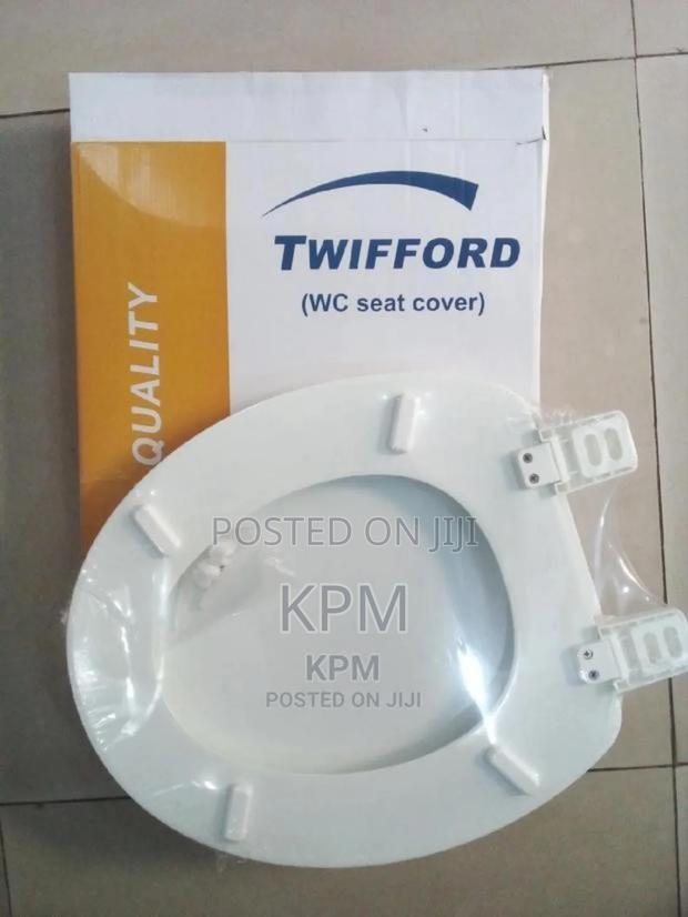 Heavy Wooden Twyford Toilet Seat Cover