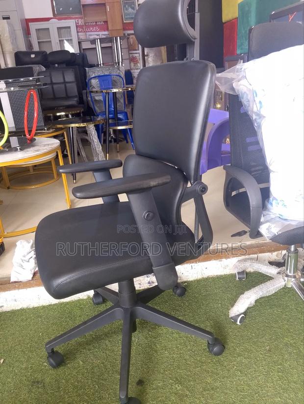 Orthopedic Quality Leather Chair and Back Support photo 2