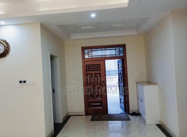 Furnished 6bdrm House in Haatso for sale · Photo 3