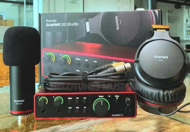 Focusrite Scarlett 2i2 4th Gen Usb Audio Interface Bundle · Photo 4