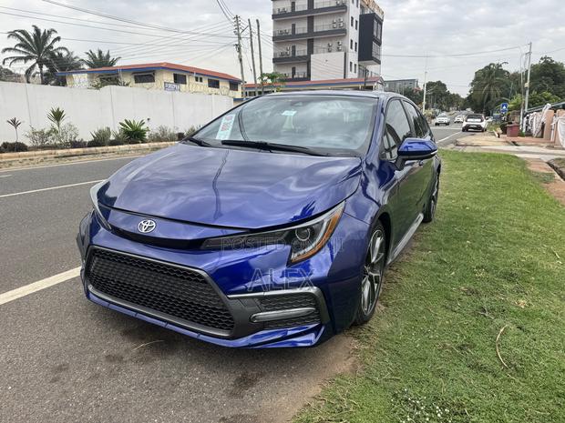 Toyota Corolla SE 2021 Blue