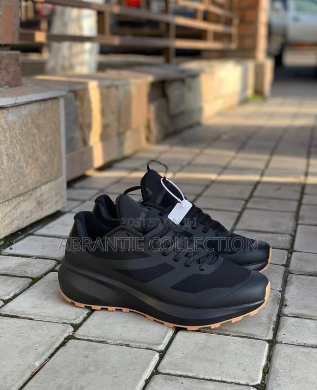 Reebok Running Shoes Black/White · Photo 4