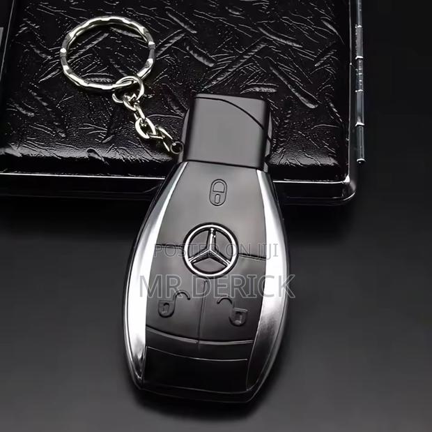 Benz Car Key Shape Model Windproof Inflatable Gas Lighter · Photo 3