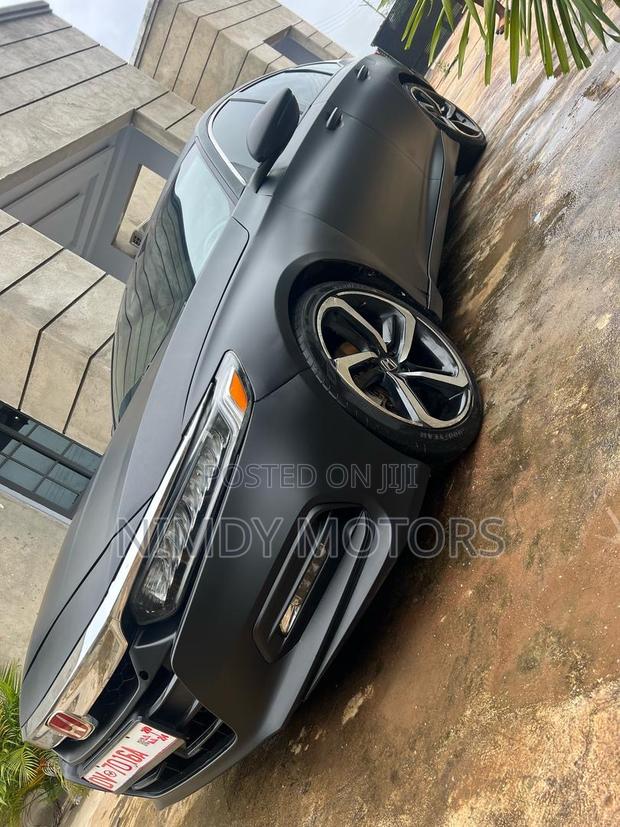 Honda Accord Sport (1.5L 4cyl Turbo 6M) 2019 Black photo 4